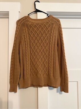 Old Navy Women's Cable Knit Crewneck Sweater - Camel Brown